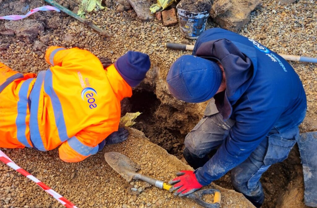 Local water pipe leak detection UK